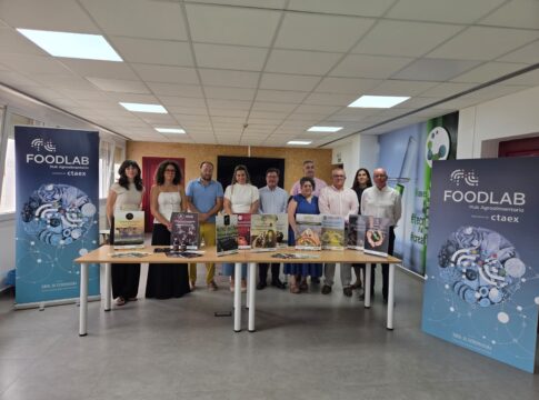 El consejero de Economía visita CTAEX para conocer los proyectos del centro tecnológico