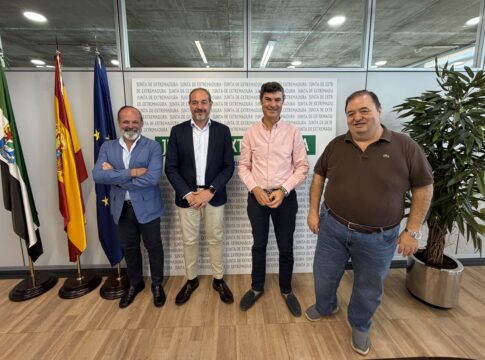 La Junta activa un plan de acción para asegurar la continuidad de los Centros de Servicios al Transporte de Extremadura