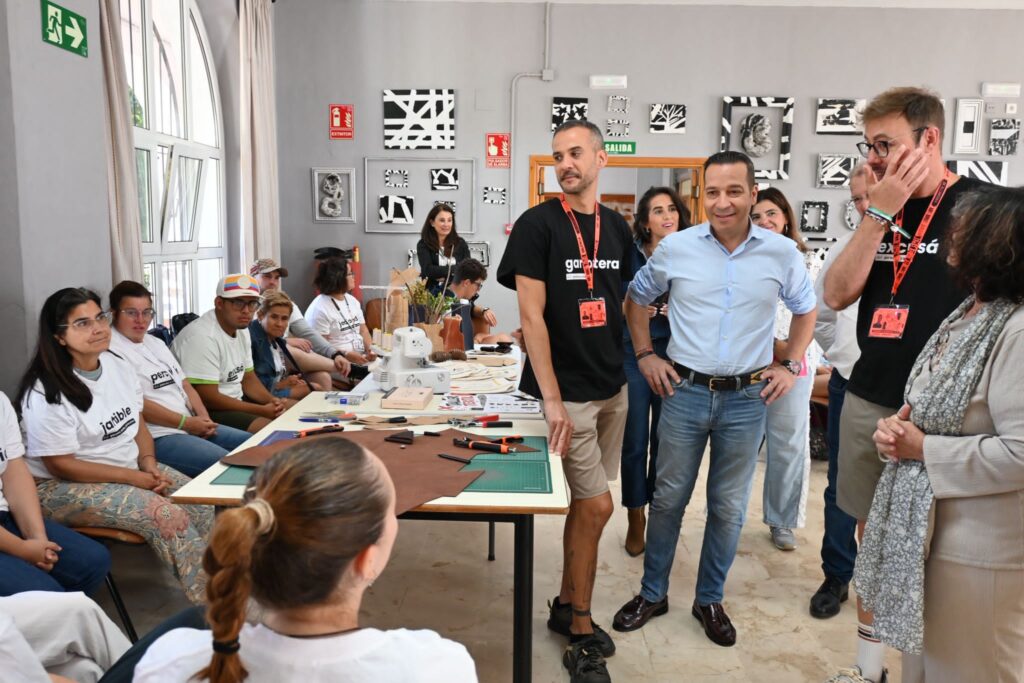 Óscar Fernández realiza un balance de las actividades de ‘Verano IJEX 2026’ en las que han participado 674 jóvenes de toda España