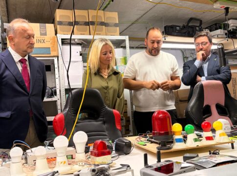 La Junta destaca el crecimiento del sector servicios en Extremadura, un 7% en lo que va de año frente al 5,7% nacional