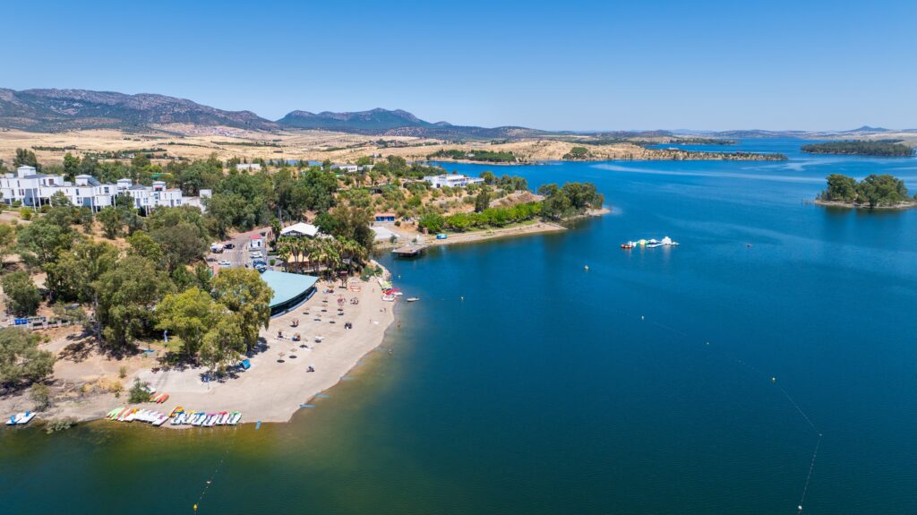 Los alojamientos extrahoteleros de Extremadura registran el mejor mes de julio con un fuerte impulso del turismo internacional