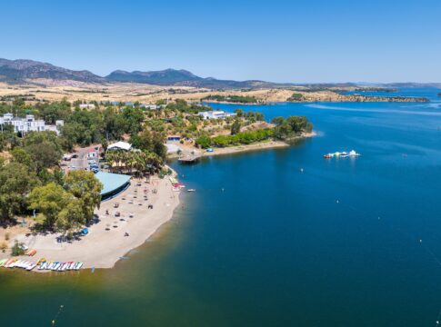 Los alojamientos extrahoteleros de Extremadura registran el mejor mes de julio con un fuerte impulso del turismo internacional