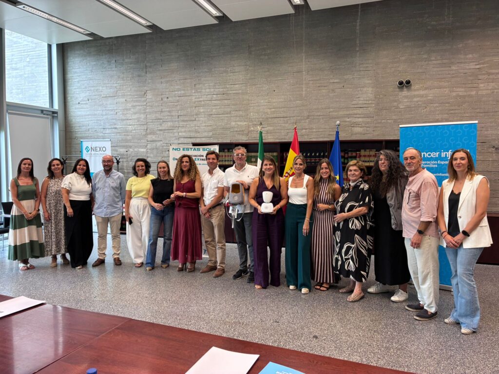 Extremadura, pionera en contar con dos robots para que los alumnos hospitalizados puedan mantener el contacto con su aula